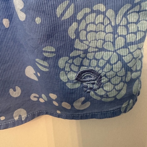 Mountain Hardwear | Women’s Blouse - Picture 2 of 4